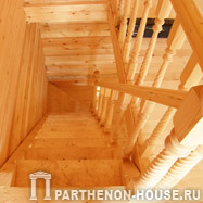 Лестница дачного дома